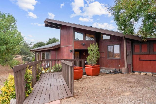 2410 Mount Elena Way, Jamul, CA 91935