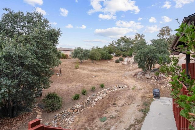 2410 Mount Elena Way, Jamul, CA 91935