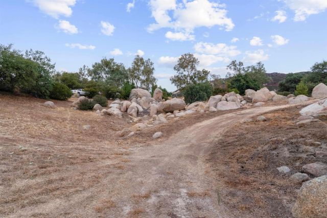 2410 Mount Elena Way, Jamul, CA 91935