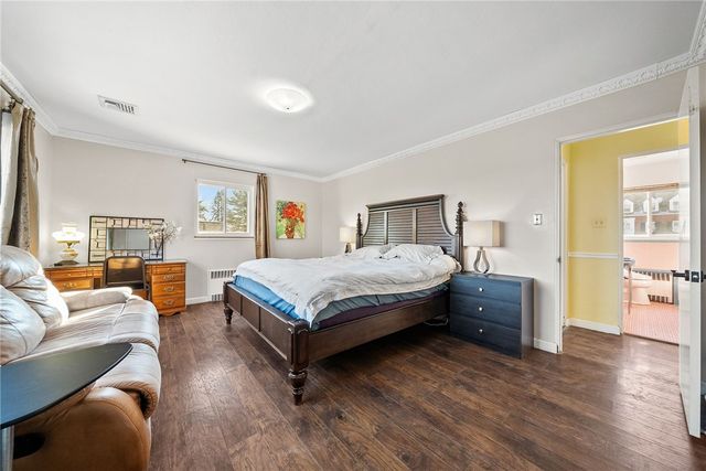 1111 Firwood Dr, Mt Lebanon, PA 15243