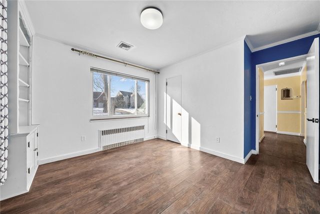 1111 Firwood Dr, Mt Lebanon, PA 15243