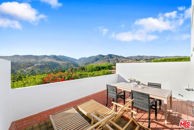 29221 Heathercliff Road 13, Malibu, CA 90265
