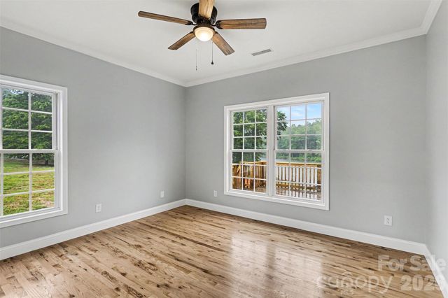 1060 Moss Lake Drive, Clover, SC 29710