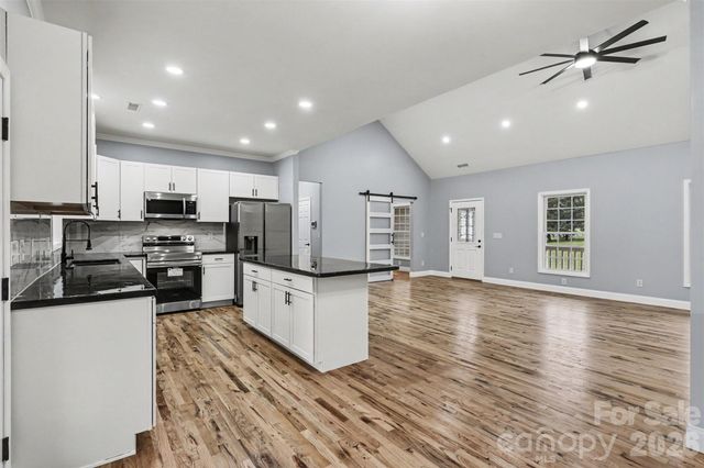 1060 Moss Lake Drive, Clover, SC 29710