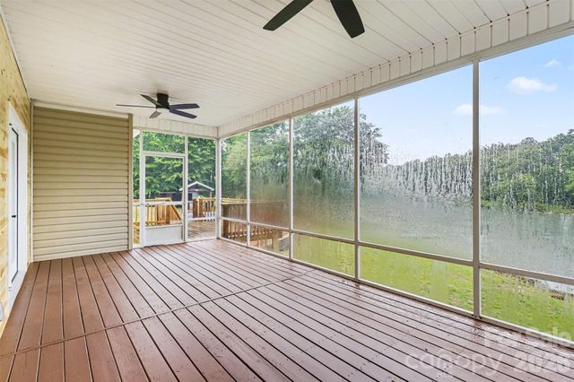 1060 Moss Lake Drive, Clover, SC 29710