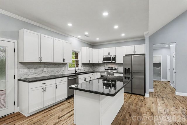 1060 Moss Lake Drive, Clover, SC 29710