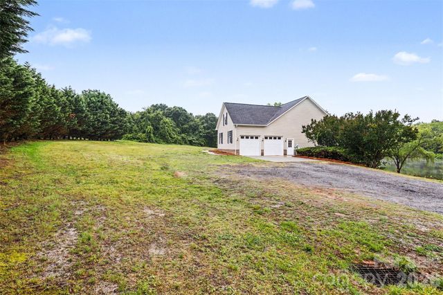 1060 Moss Lake Drive, Clover, SC 29710