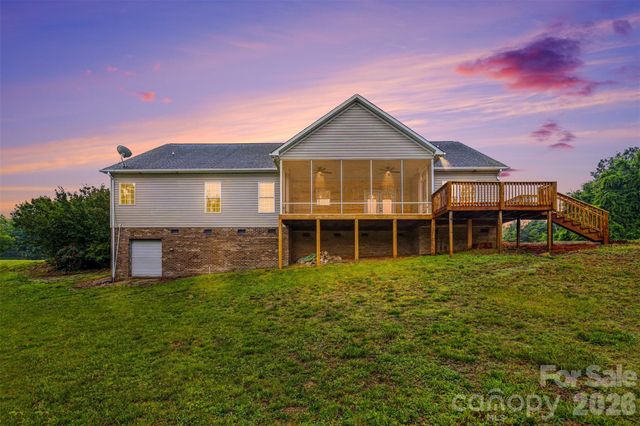 1060 Moss Lake Drive, Clover, SC 29710