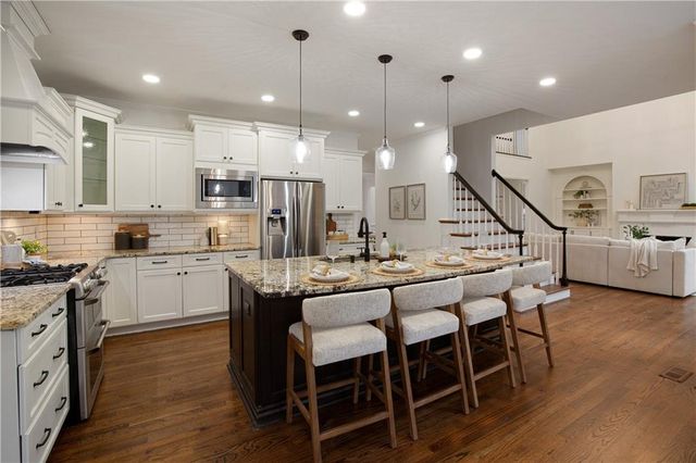 904 Stream Valley Trail, Alpharetta, GA 30022