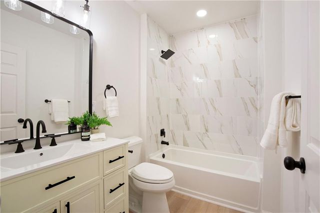 904 Stream Valley Trail, Alpharetta, GA 30022