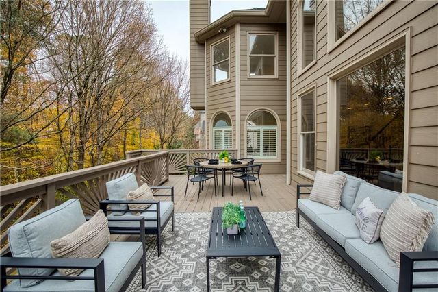 904 Stream Valley Trail, Alpharetta, GA 30022