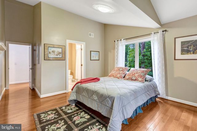 6321 SYDNEY RD, Fairfax Station, VA 22039