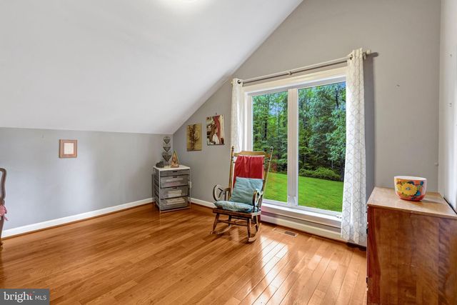 6321 SYDNEY RD, Fairfax Station, VA 22039