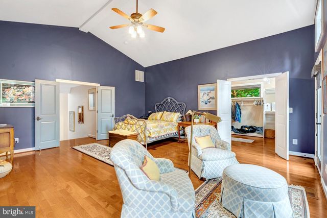6321 SYDNEY RD, Fairfax Station, VA 22039