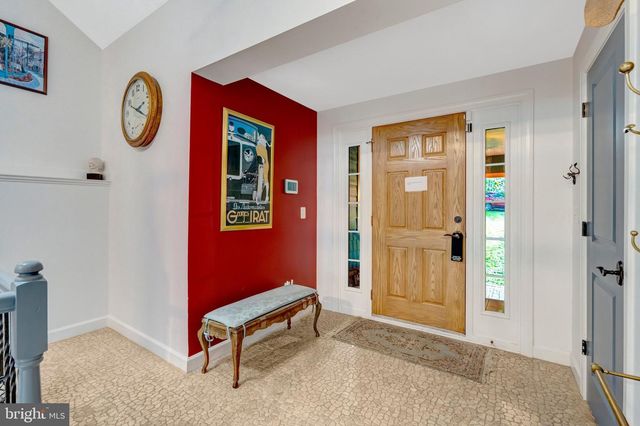 6321 SYDNEY RD, Fairfax Station, VA 22039