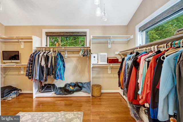 6321 SYDNEY RD, Fairfax Station, VA 22039