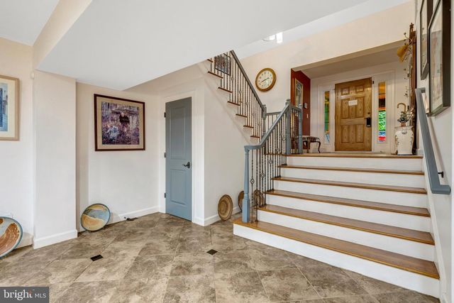 6321 SYDNEY RD, Fairfax Station, VA 22039