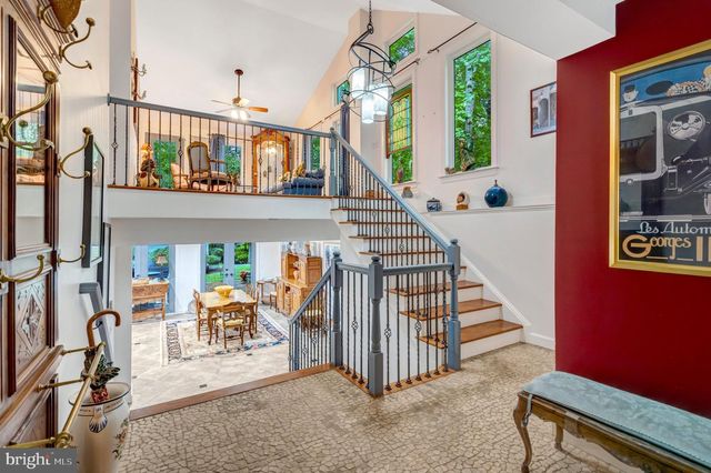6321 SYDNEY RD, Fairfax Station, VA 22039
