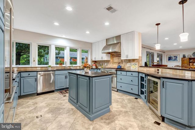 6321 SYDNEY RD, Fairfax Station, VA 22039