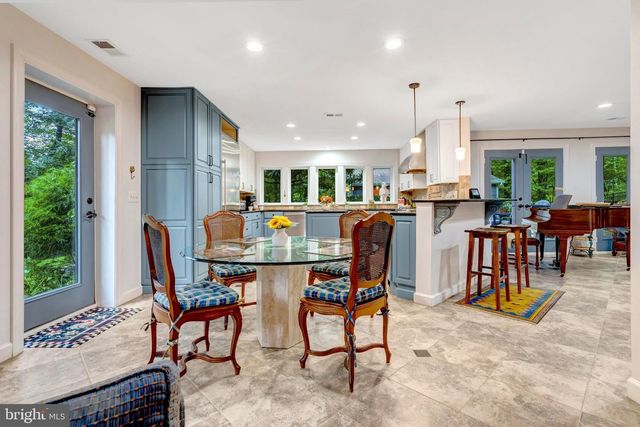 6321 SYDNEY RD, Fairfax Station, VA 22039