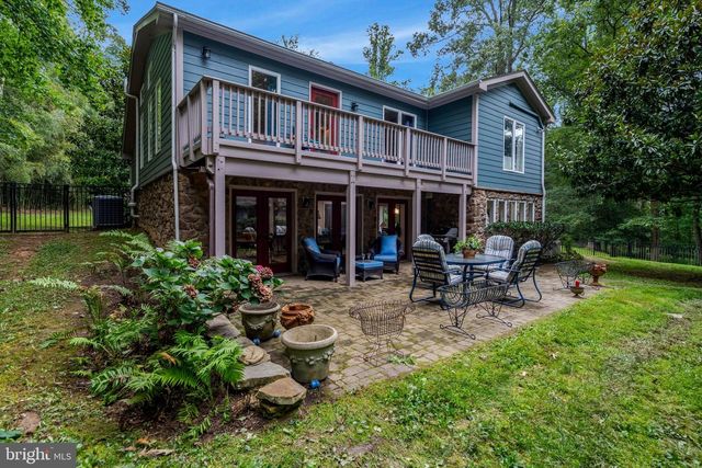 6321 SYDNEY RD, Fairfax Station, VA 22039