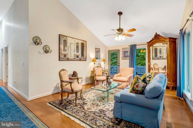 6321 SYDNEY RD, Fairfax Station, VA 22039