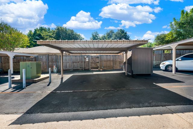 7517 Pebblestone Drive 14, Dallas, TX 75230