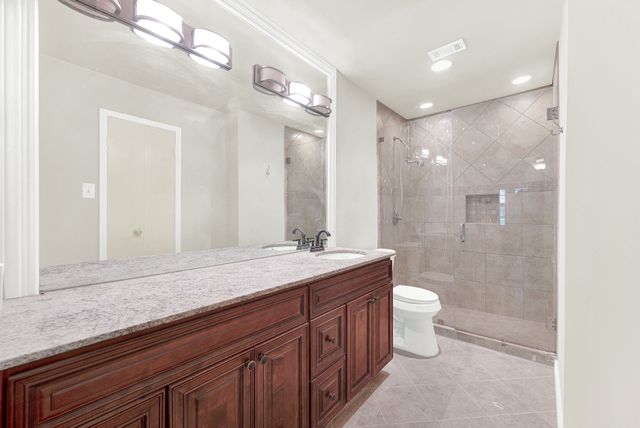 7517 Pebblestone Drive 14, Dallas, TX 75230