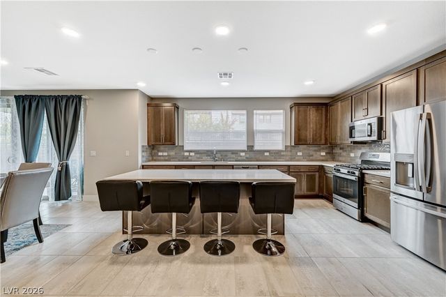 6853 Desert Finch Street, North Las Vegas, NV 89084