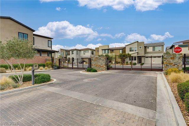 6853 Desert Finch Street, North Las Vegas, NV 89084