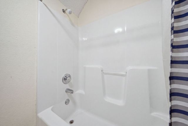 12509 Strittmatter Road, Pilot Point, TX 76258