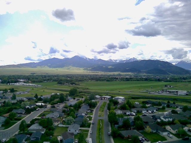 616 Comet, Livingston, MT 59047