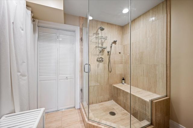 2130 N Lincoln Park West 9N, Chicago, IL 60614