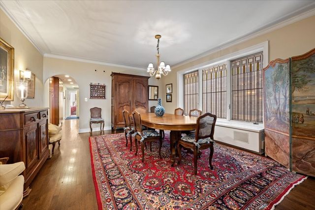 2130 N Lincoln Park West 9N, Chicago, IL 60614