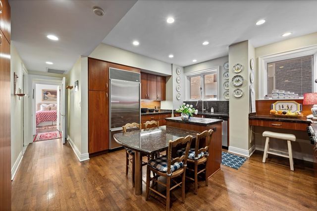 2130 N Lincoln Park West 9N, Chicago, IL 60614