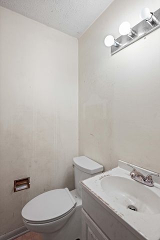 572 Folkstone Drive, Lexington, KY 40517