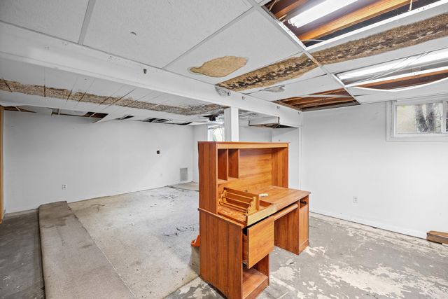 572 Folkstone Drive, Lexington, KY 40517