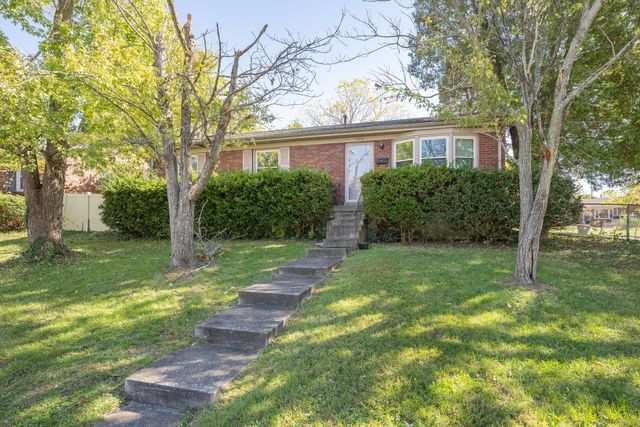 572 Folkstone Drive, Lexington, KY 40517