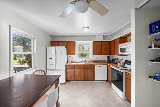 572 Folkstone Drive, Lexington, KY 40517