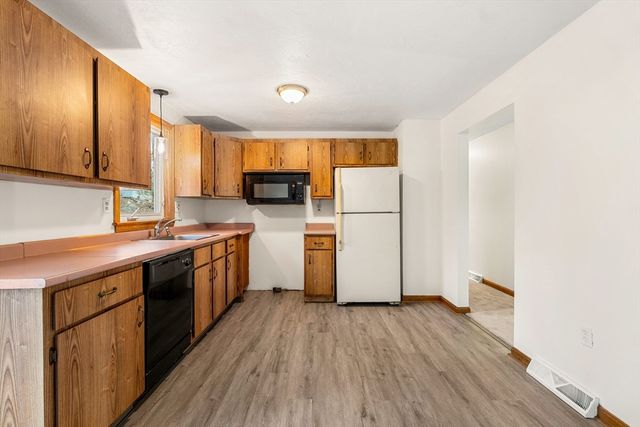 17 Ciccone Way, Billerica, MA 01821