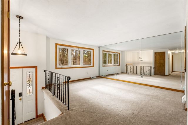 17 Ciccone Way, Billerica, MA 01821