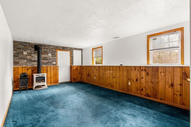 17 Ciccone Way, Billerica, MA 01821