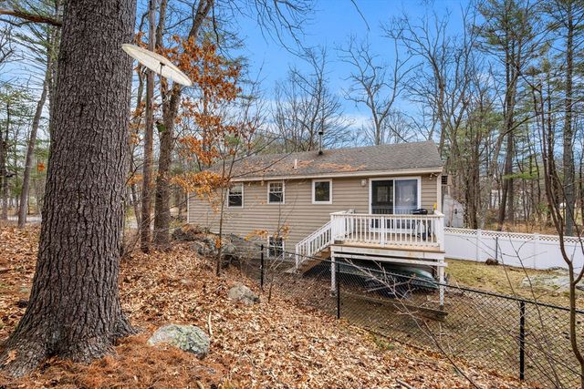 17 Ciccone Way, Billerica, MA 01821