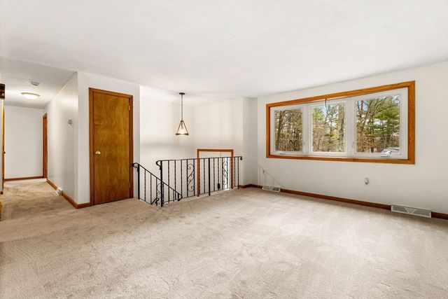 17 Ciccone Way, Billerica, MA 01821