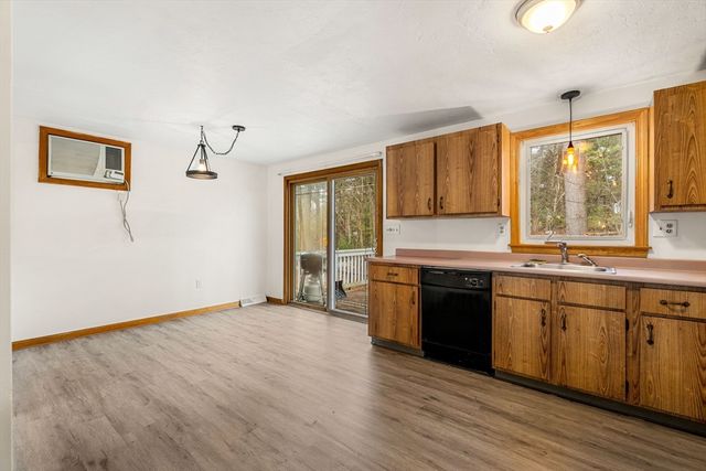 17 Ciccone Way, Billerica, MA 01821