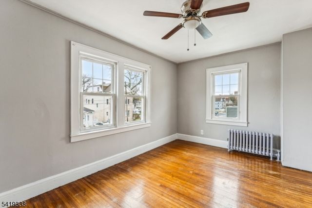 515 E Blancke St, Linden City, NJ 07036