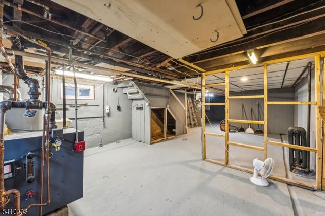 515 E Blancke St, Linden City, NJ 07036