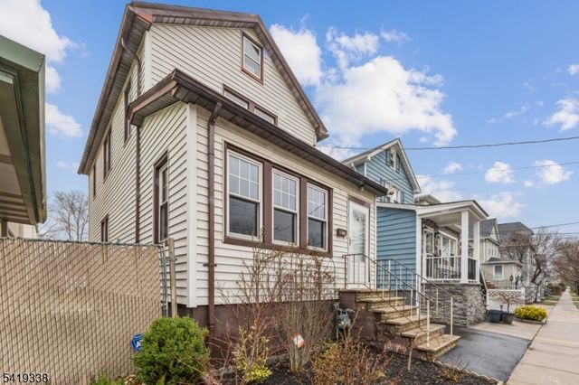 515 E Blancke St, Linden City, NJ 07036