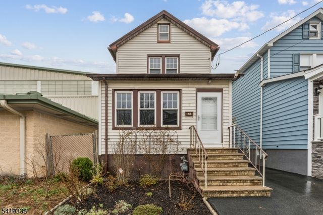 515 E Blancke St, Linden City, NJ 07036