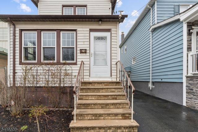 515 E Blancke St, Linden City, NJ 07036